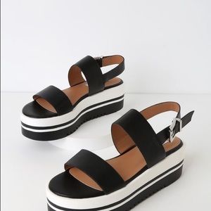 Steve Madden white and black platform sandals